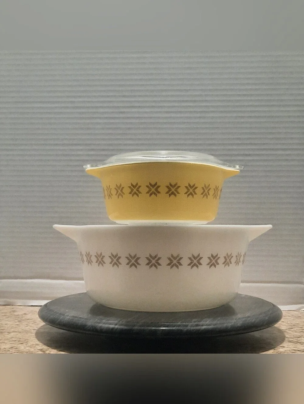 Pyrex Town & Country 475 & 472 Casserole Dishes